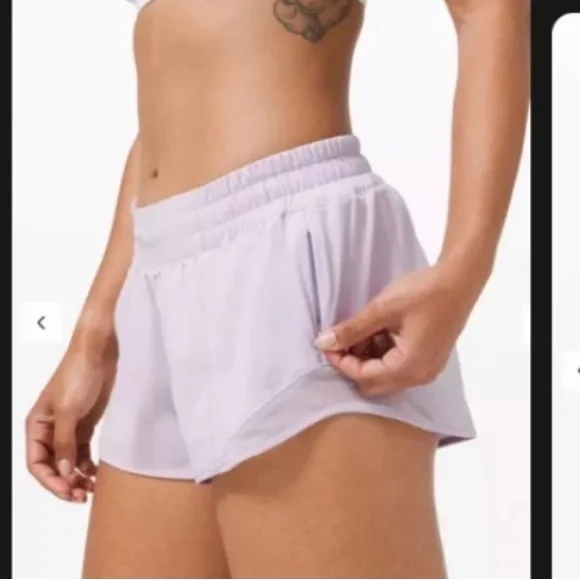 LULULEMON Hotty Hot Low-Rise Lined Short 2.5" - Picture 3 of 12
